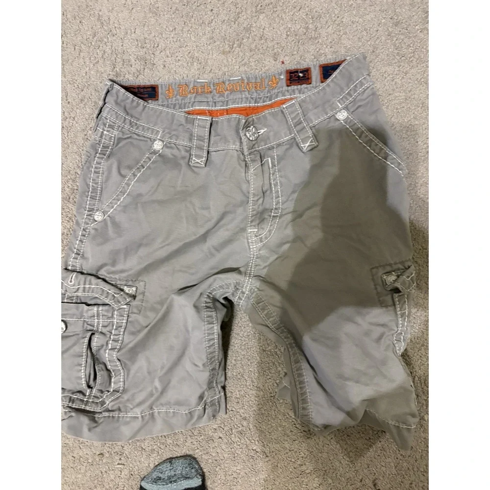 Rock Revival Men's 32  Grey Cargo Shorts - Picture 2 of 3